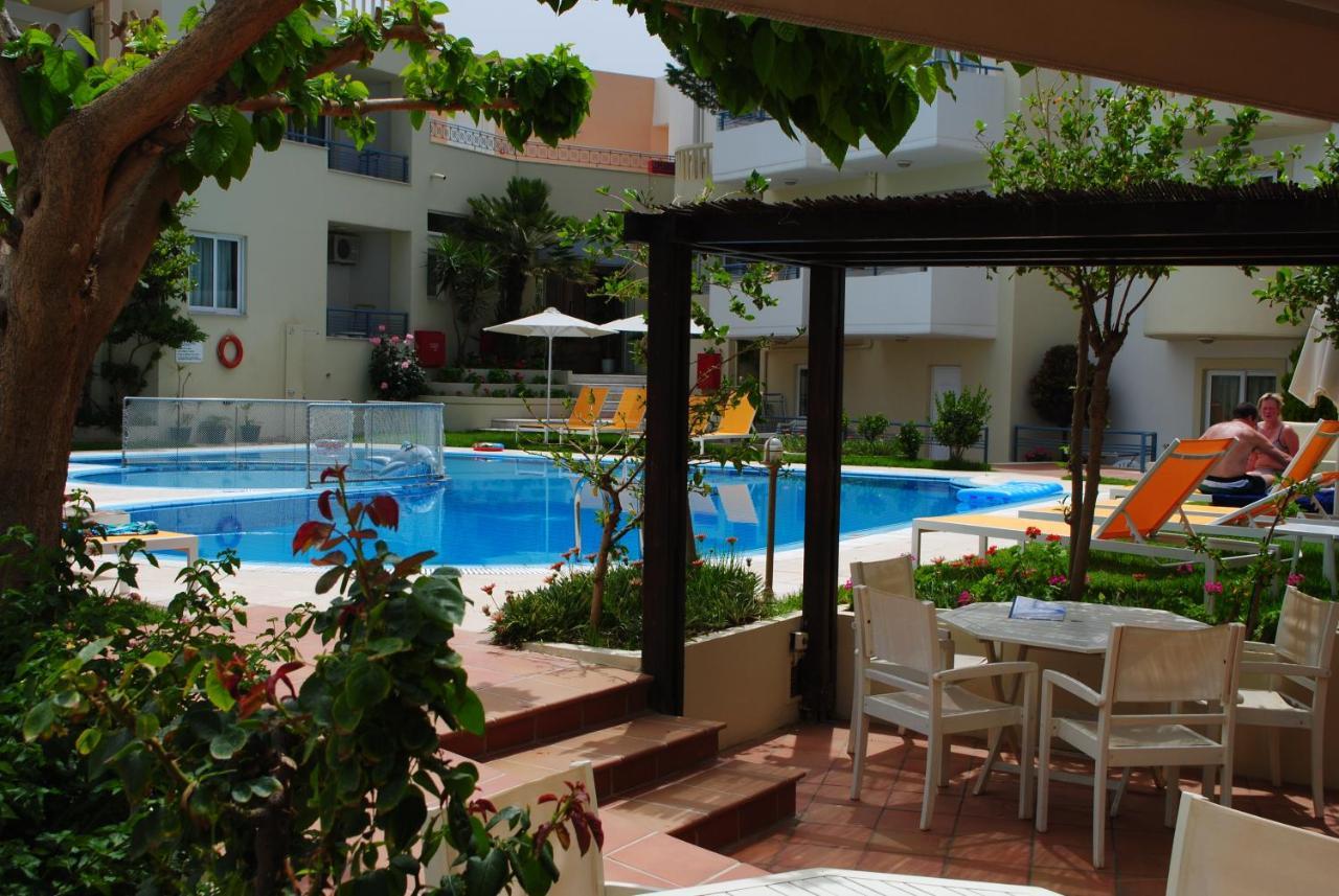 Melina Beach Platanés Exterior photo